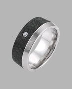 Ring mit 2 drittel der fläche Carbon 1 drittel Edelstahlring in der Mitte 1 zirkonia