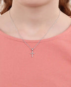 Ankerkette mit kreuz anhänger voll mit zirkonia besetzt in der mitte herz