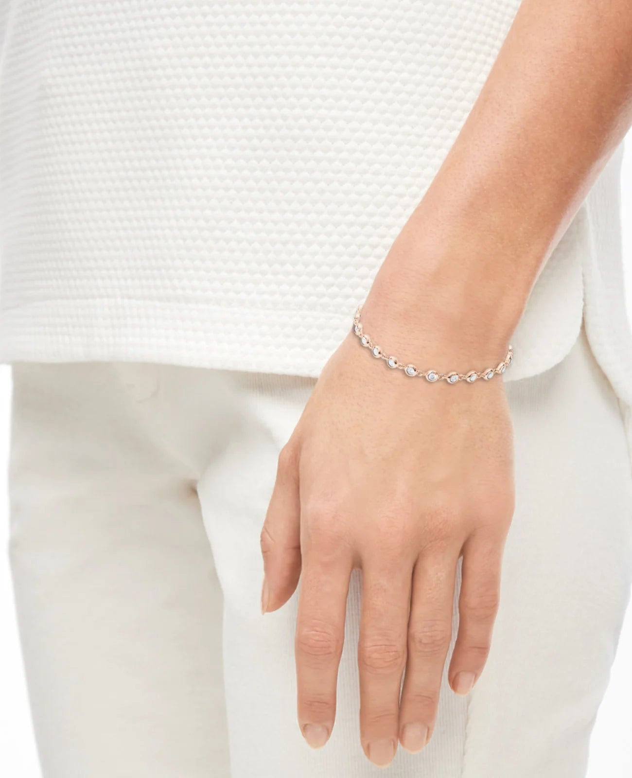 rosegoldenes tennisarmband lauter zirkonia in zargenfassungen