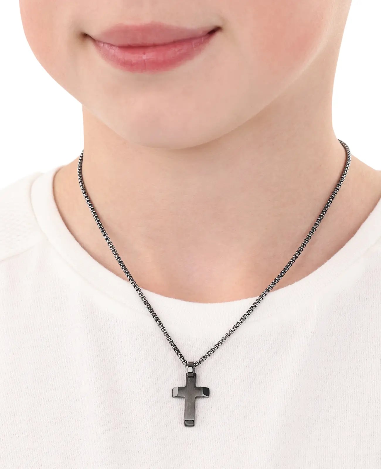 kette mit kreuz anhaenger in der farbe gun