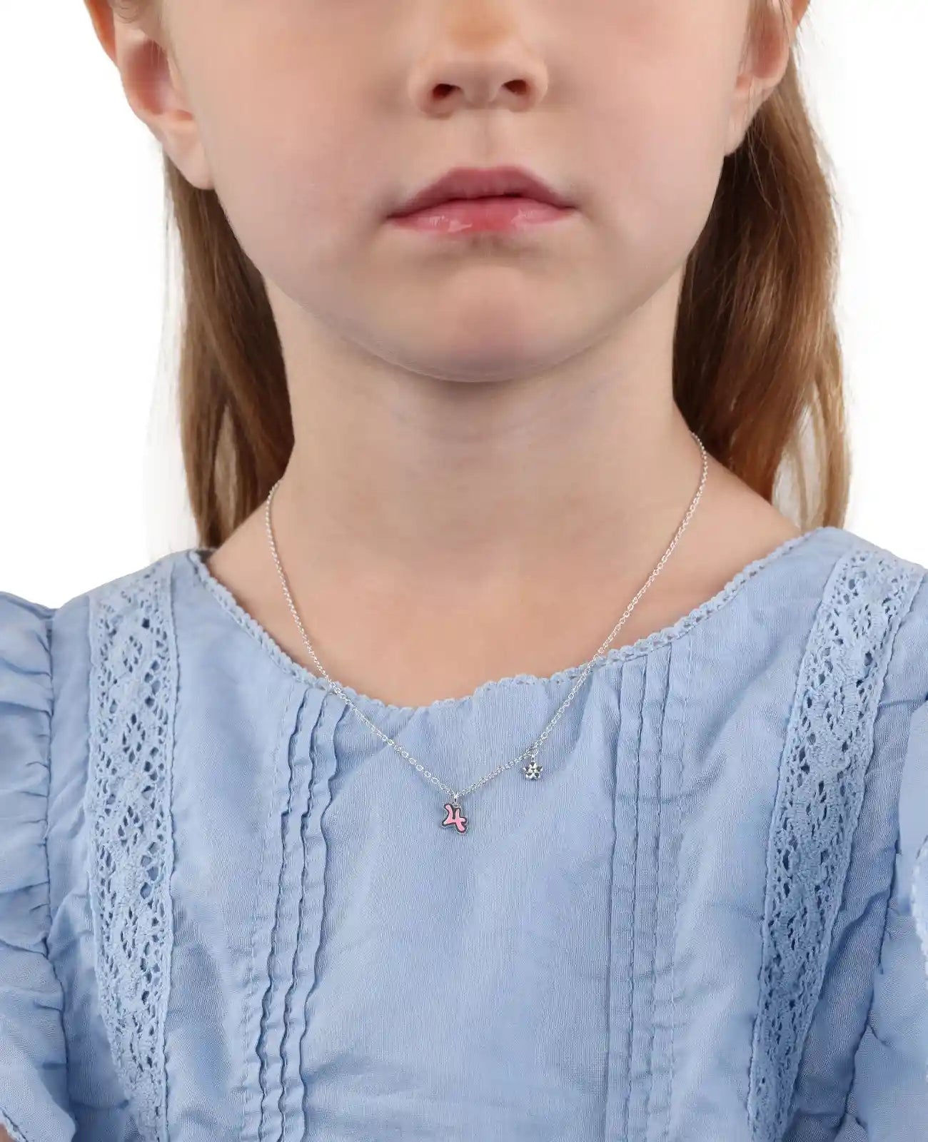 kinderkette mit anhaenger blume und zahl vier in rosa