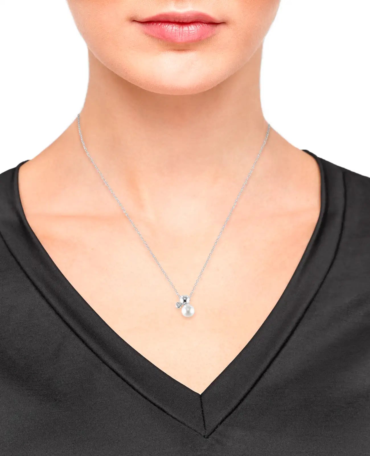 kette mit anhänger  kugel mit perle darunter und seitlich ein zirkonia stein