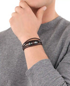 4 reihiges leder armband mir 2 geflochtenen 1 flaches und 1 mit edelstahl besetzten teilen