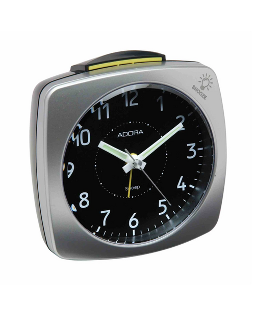 rechteckiger silbener wecker mit runden zifferblatt schwarz