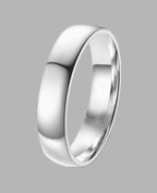 Einfacher glatter leicht gewölter Ring