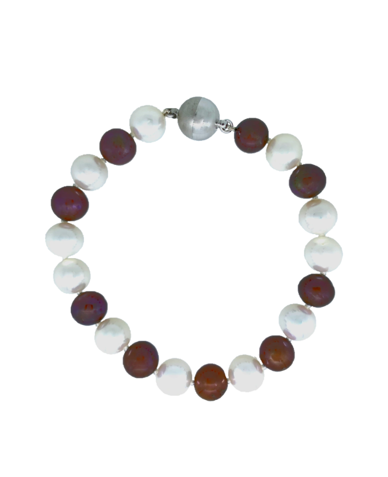 perelenarmband aus weißen und braunen perlen und Magnetverschluss