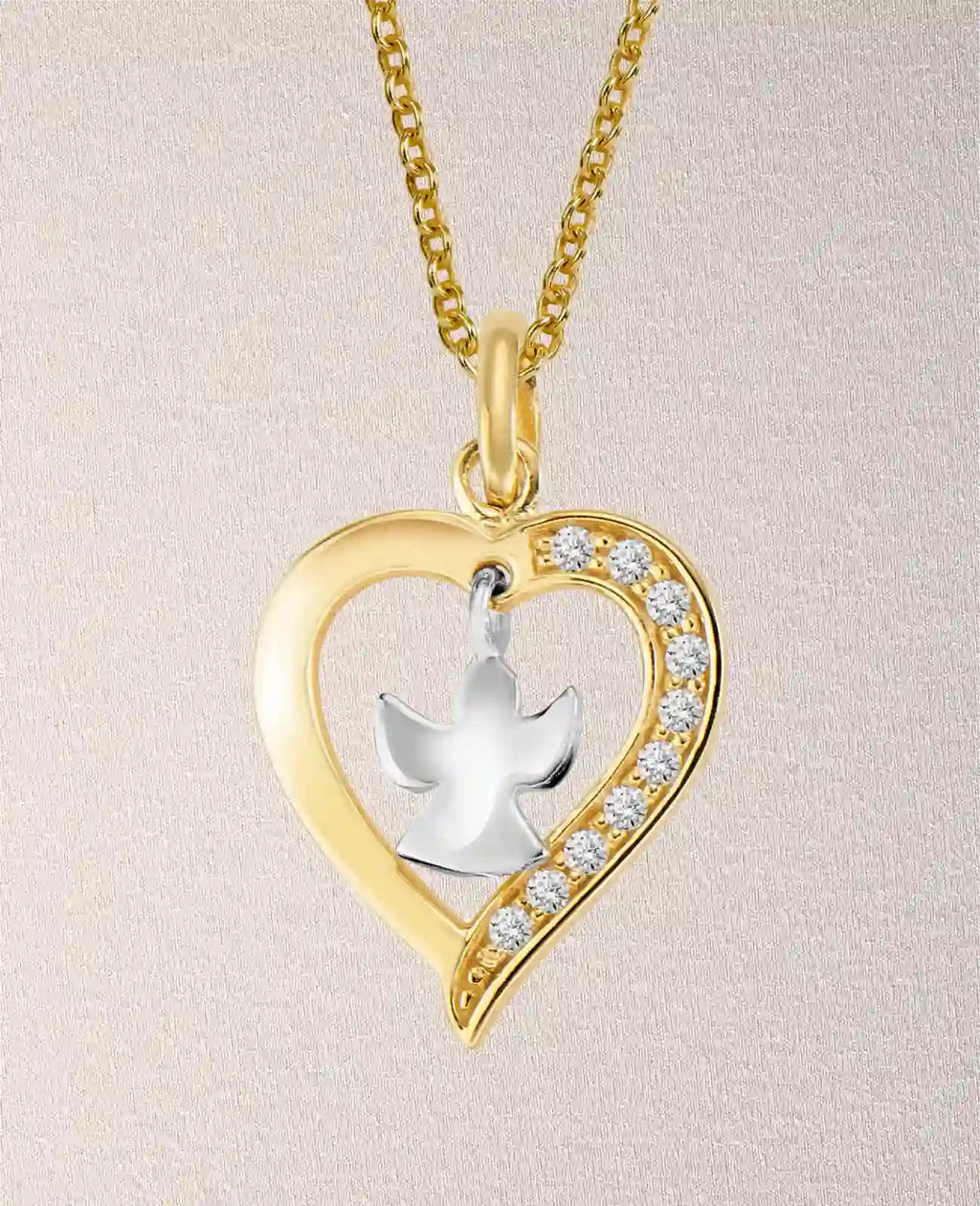 Ankerkette mit Herz Anhänger darin baumelnder Schutzengel