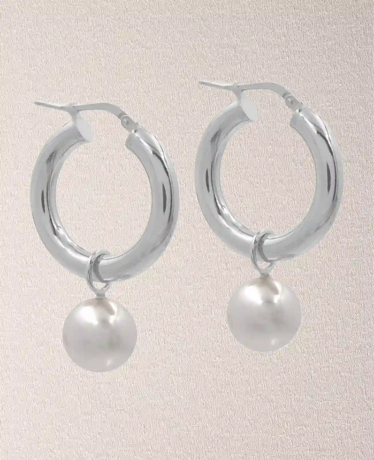 Breite runde Creolen mit Klappbügel als Einhänger runde MOP Perle weiß