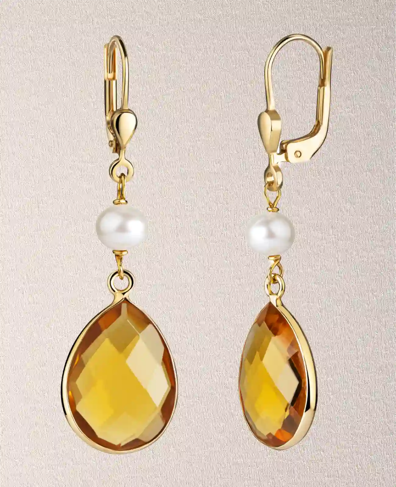 Brisur darunter süßwasserzuchtperle darunter großer tropfeiförmiger Quart Stein