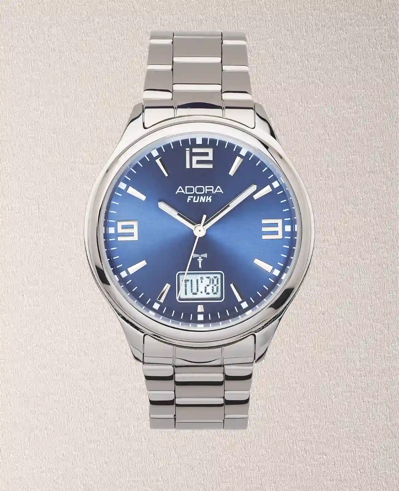 Rundes Gehäuse dunkelblaues Zifferblatt arabische Zahlen