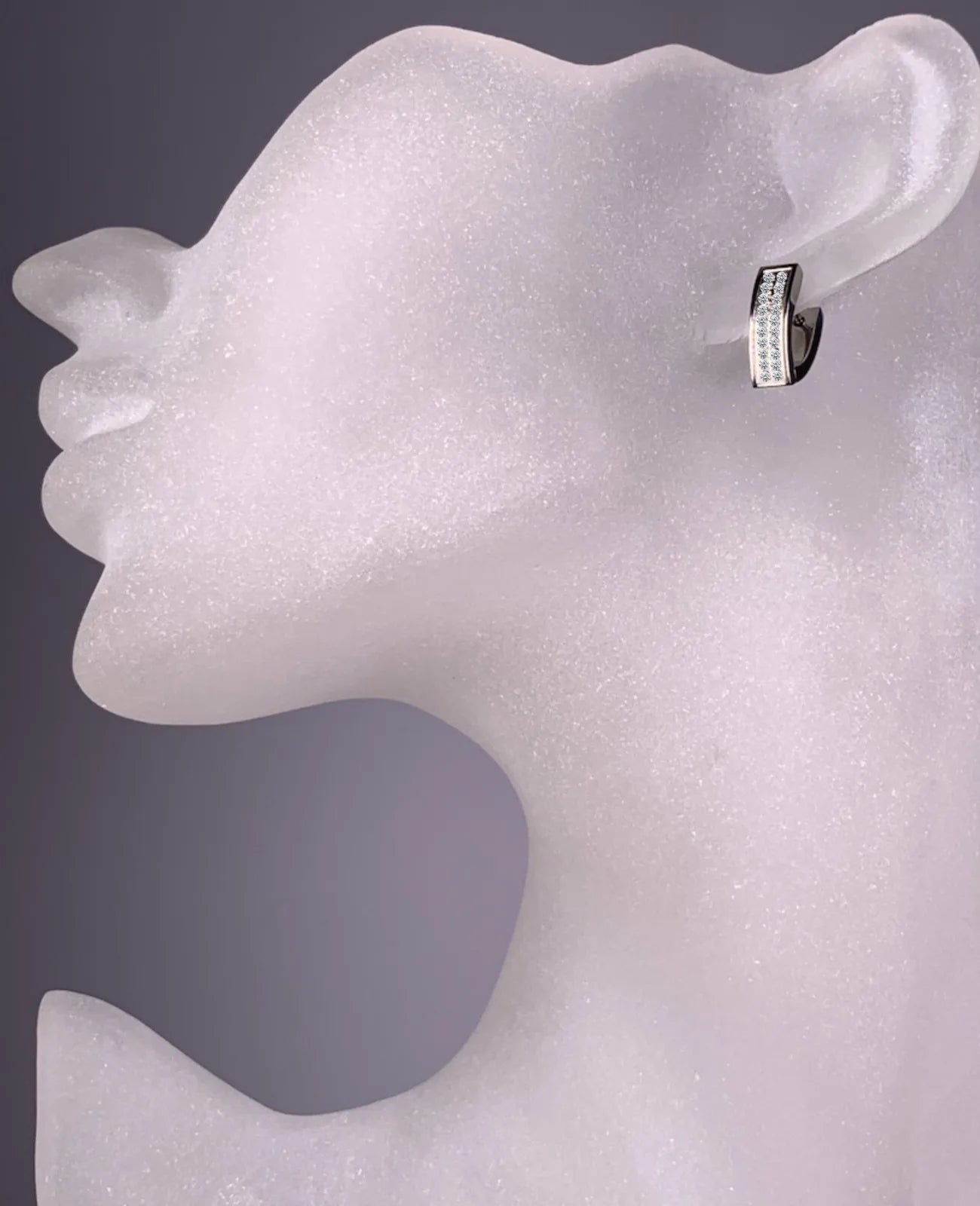 kantige creolen mit 2 reihen zirkonia steinen besetzt