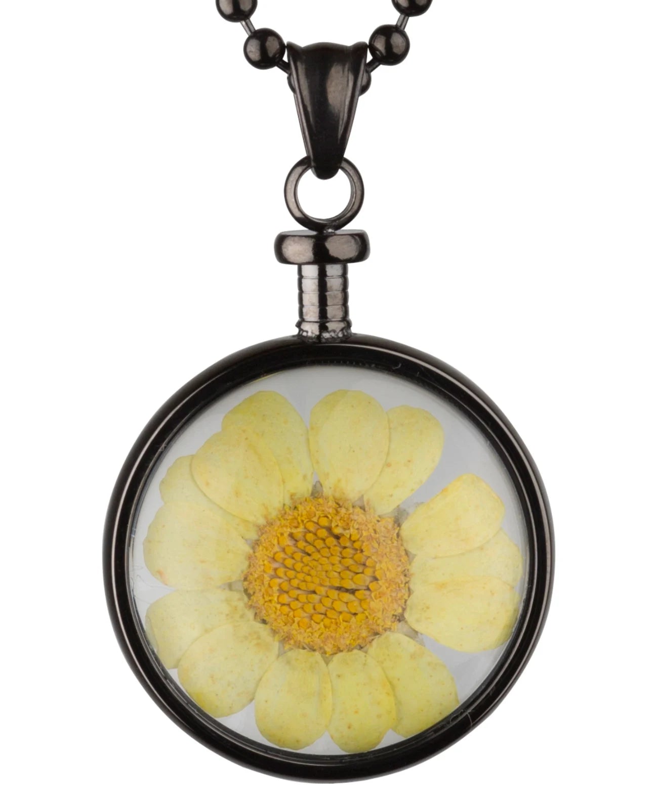 anhaenger mit blume hinter glas