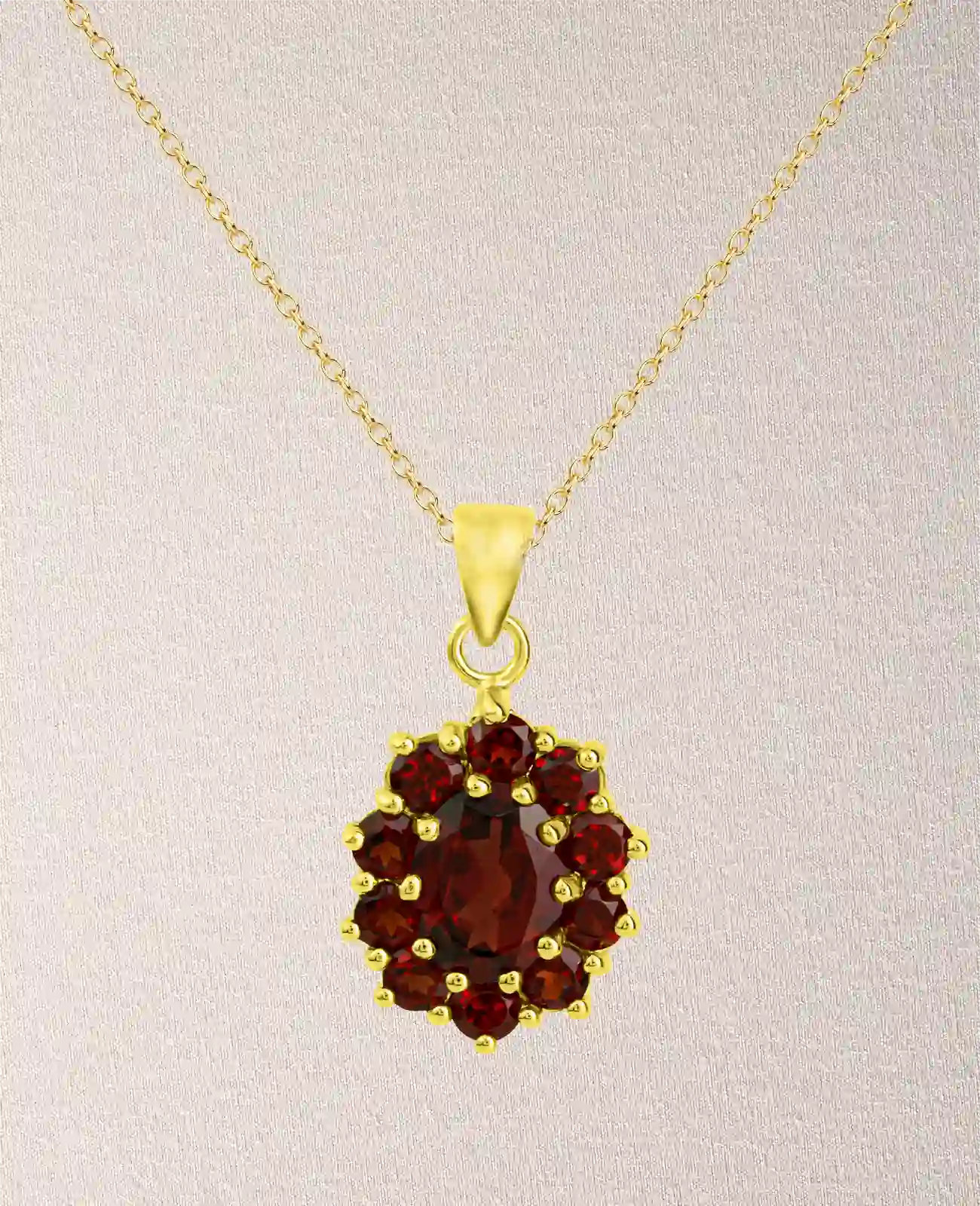 Ankerkette mit Anhänger großer ovaler Granat umrandet mit 10 runden Granaten