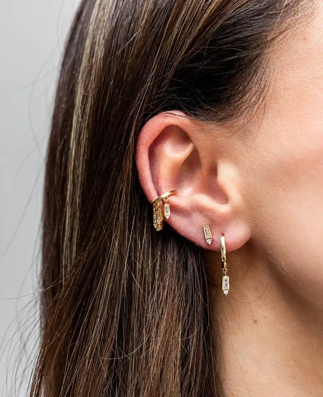 creolen mit beweglichen unterteil zirkonia eckig und rund