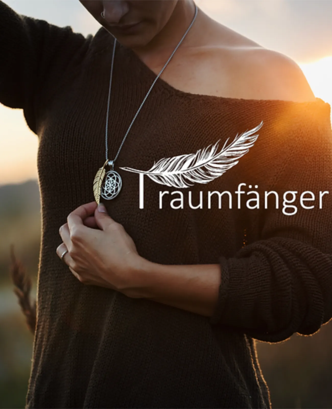 Runder anhänger außen gerillt innen Blume