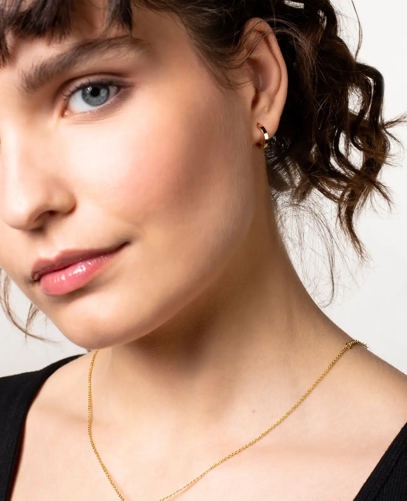 runde kantige creolen glänzend rosegold